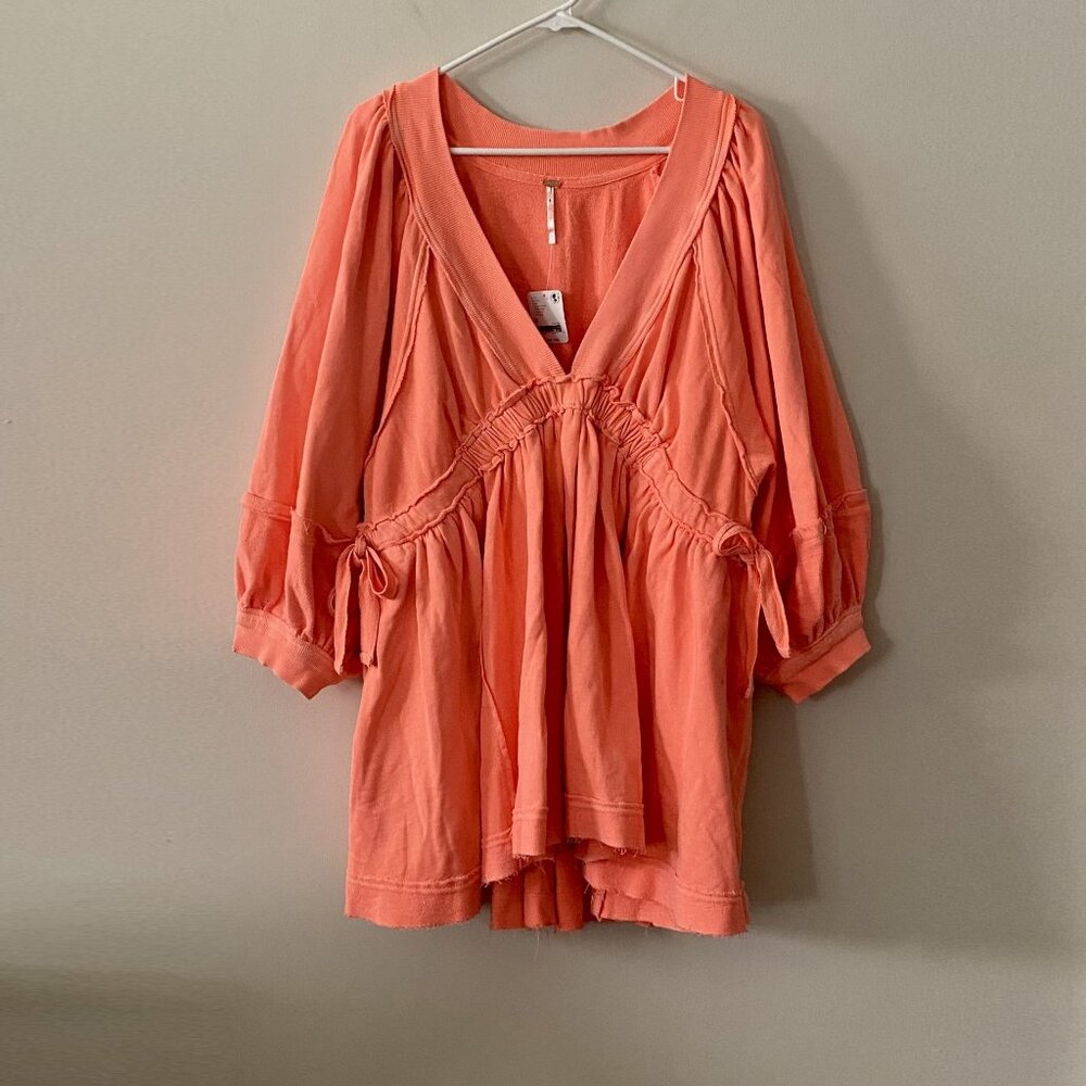 Free People Feeling Cute Sweatshirt NWT - Picture 4 of 8